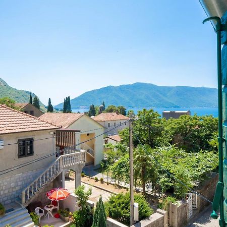 Apartments Oliva Risan Exterior photo